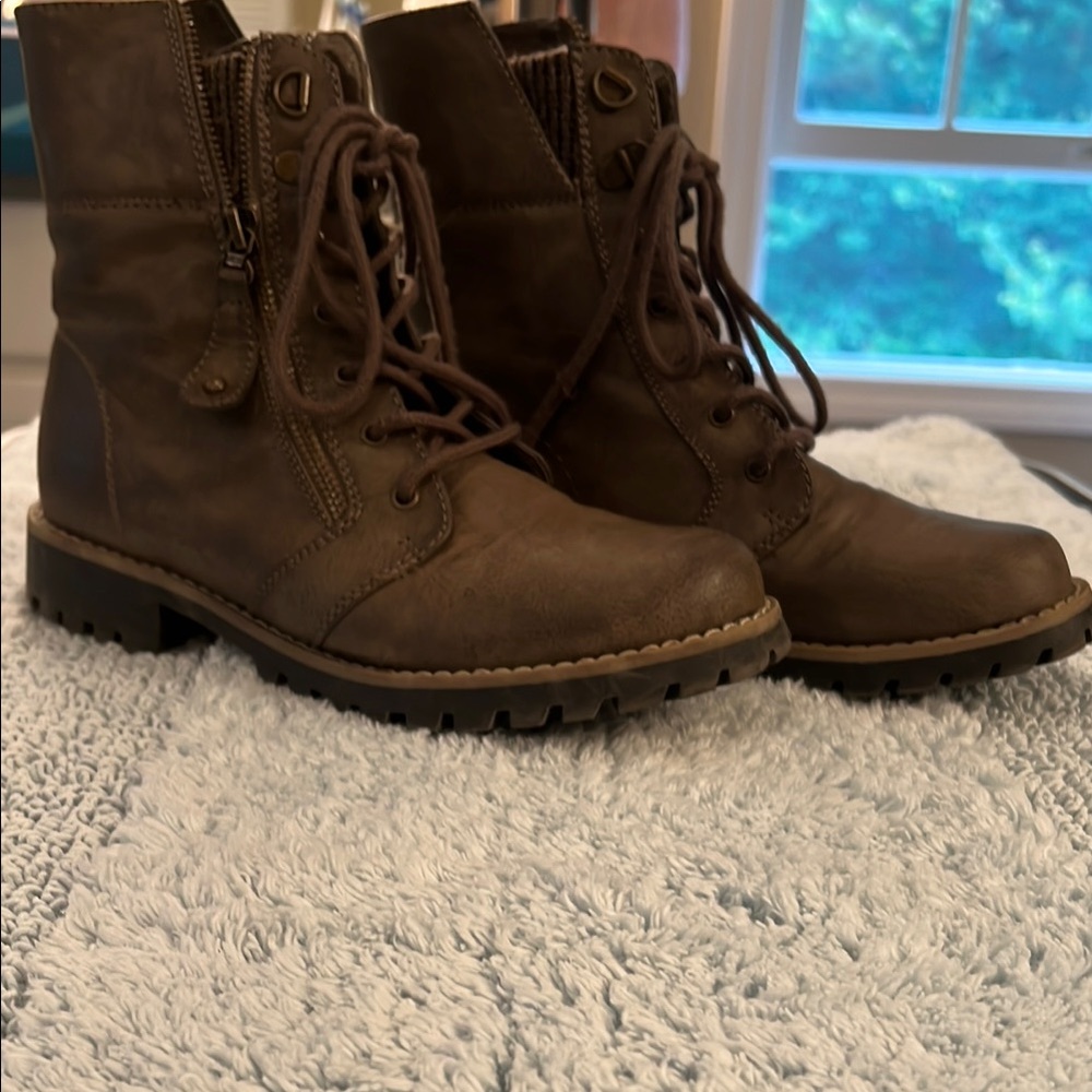 Cliffs by White Mountain Olive Green Combat Moto Boots Lace-Up